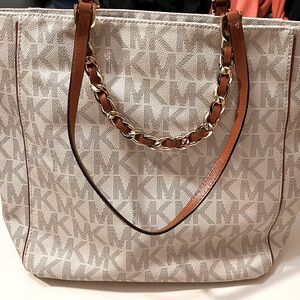 MK purse